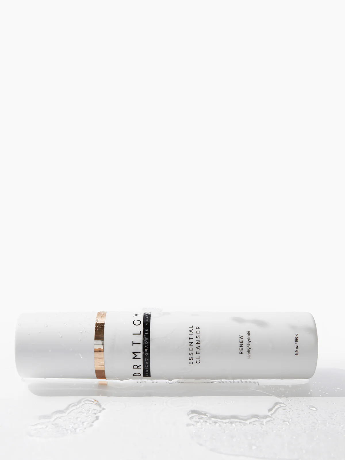 Essential Cleanser - Image 4