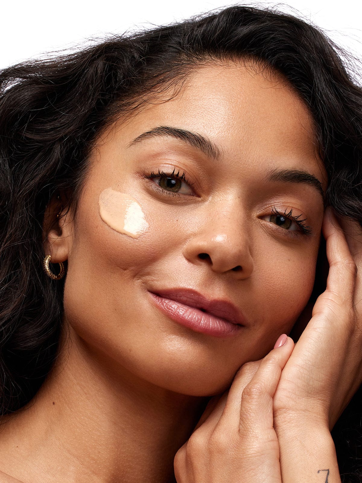 Universal Tinted Moisturizer SPF 46 - Image 5